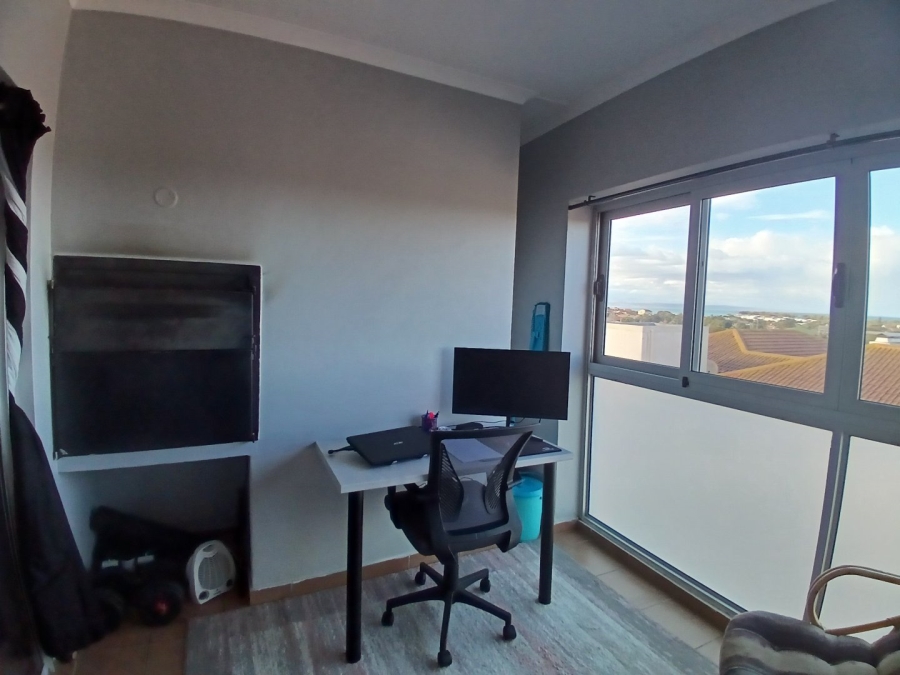 2 Bedroom Property for Sale in Hartenbos Central Western Cape
